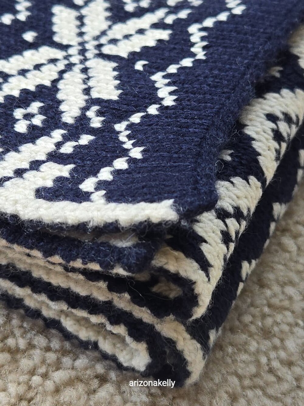 Hawico Wool/Cashmere Thick Knit Scarf Hearts & Snowflakes Luxury Scotland - Picture 15 of 16